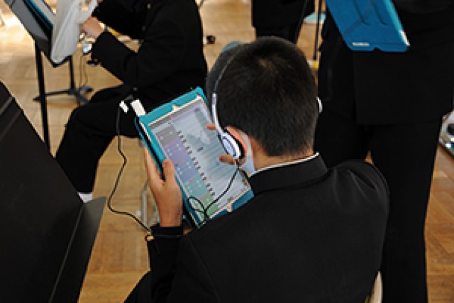 Okazaki City gives all elementary and junior high students portable Vocaloid software